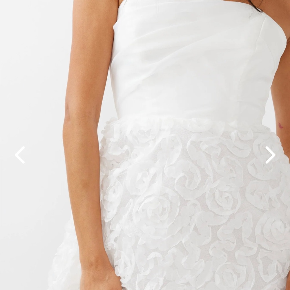 NWT Elegant White Strapless Dress with Floral Details- Selfie Leslie
